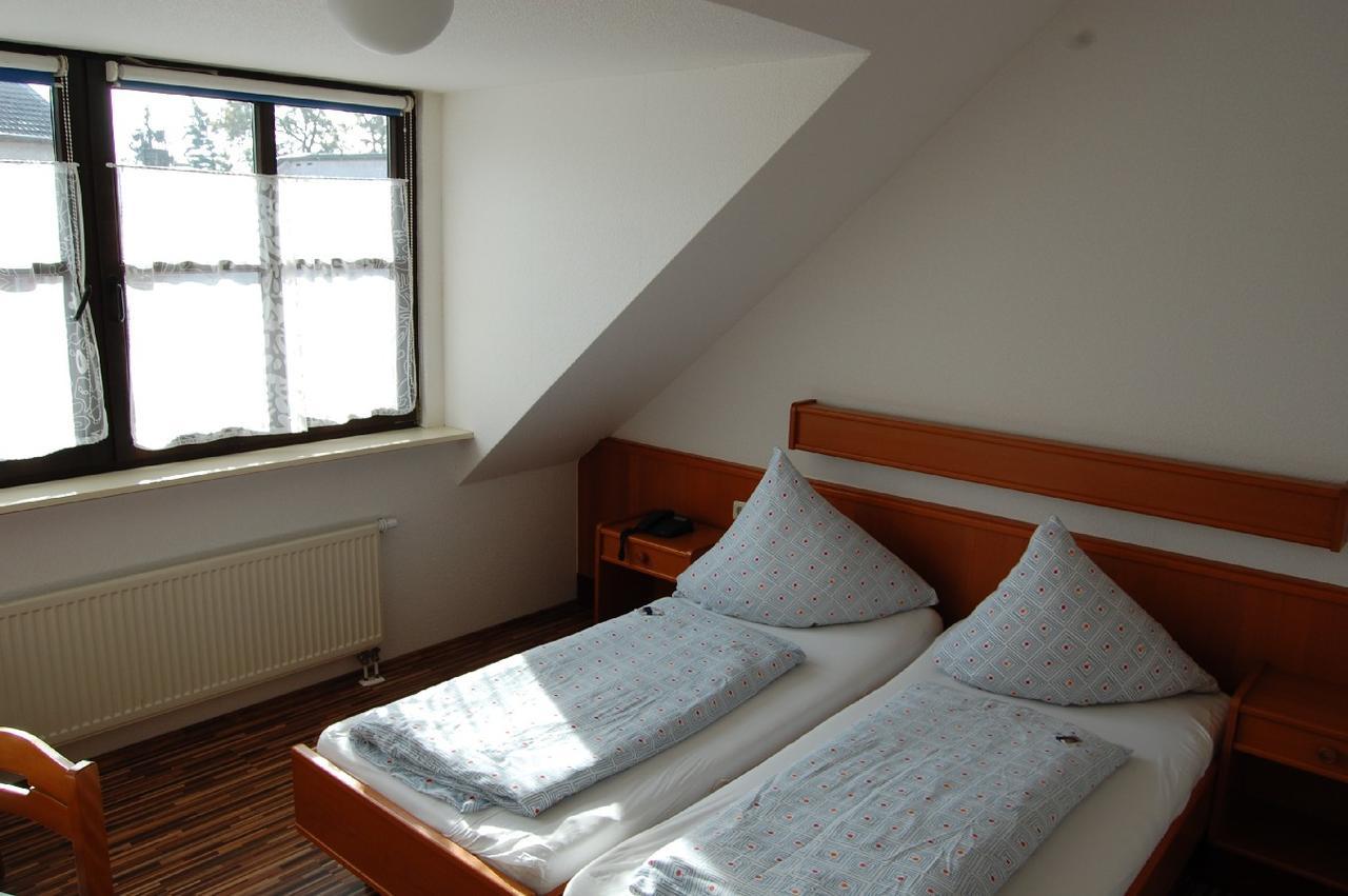 Hausener Dorfkrug Hotel Frankfurt am Main Eksteriør billede